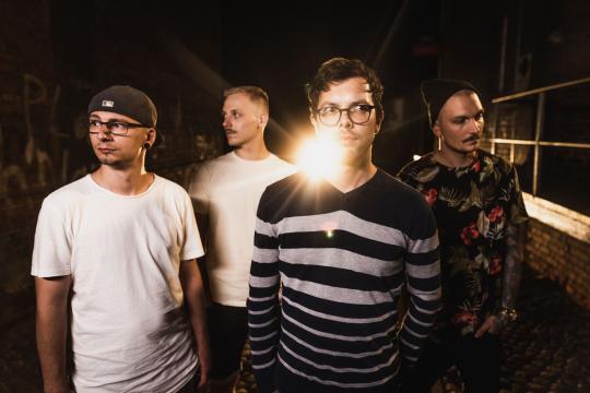 Ein Quartett und vier Gäste